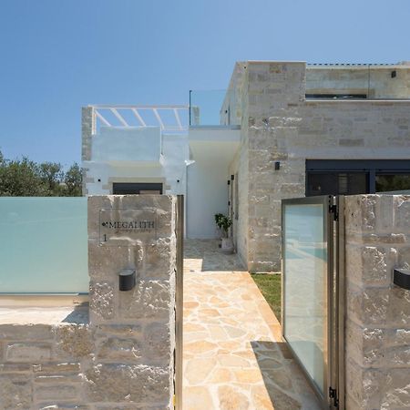 Megalith Villas Agia Marina  Екстер'єр фото