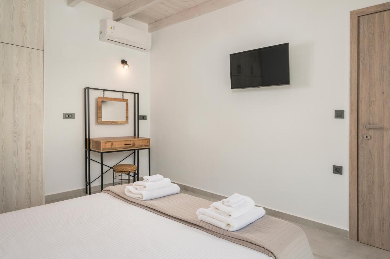 Megalith Villas Agia Marina  Екстер'єр фото